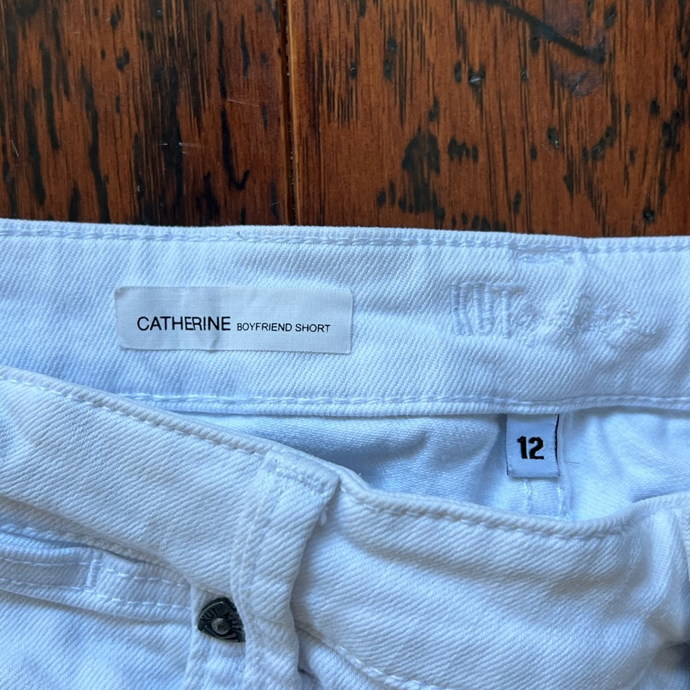 Women's White Kut From the cloth Distressed Denim Shorts - Picture 2 of 3